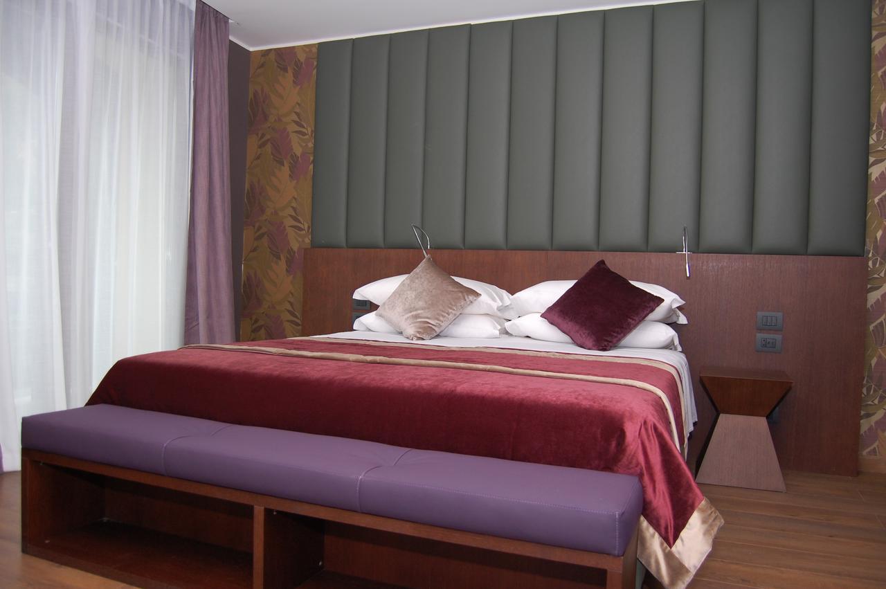 National Park Hotel & Spa Cotronei Εξωτερικό φωτογραφία