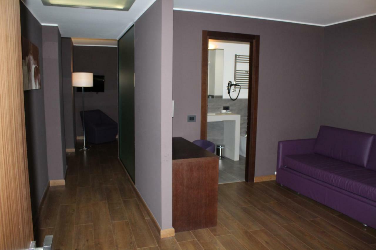National Park Hotel & Spa Cotronei Εξωτερικό φωτογραφία